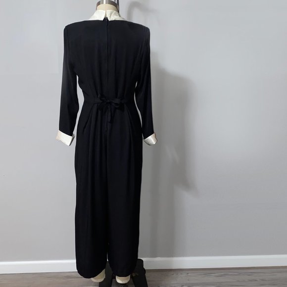📦SOLD📦 Vintage Tuxedo Jumpsuit with Palazzo Pants - Picture 4 of 16